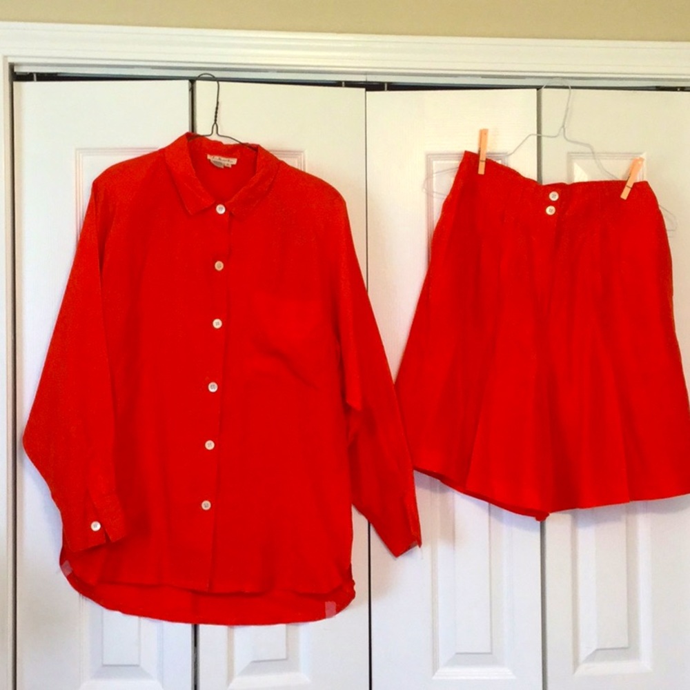 Silk split skirt,with matching silk blouse.